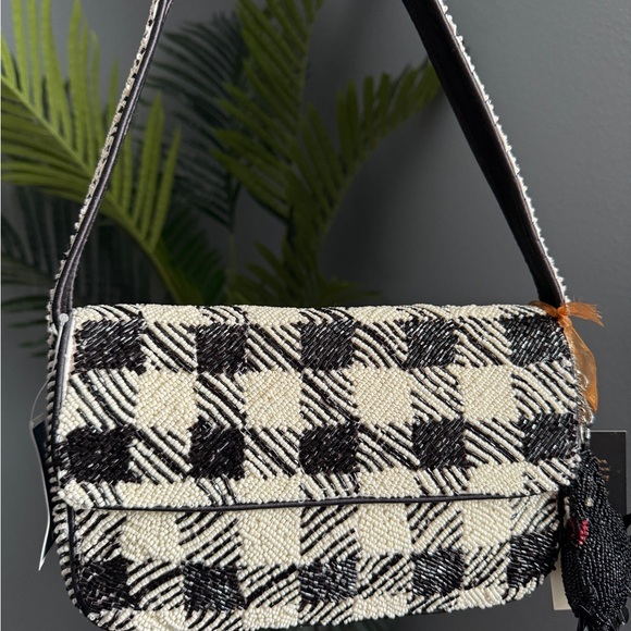 Black and Cream Checkered Shoulder Beaded Bag - Picture 1 of 6